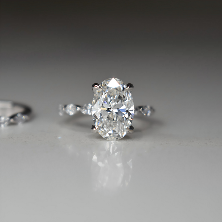 2 Carat Oval Lab Diamond Engagement Ring | Bubble Band | Solid 14K/18K Gold | E/F VVS2 | Oval Brilliant | Excellent Cut | IGI Certified